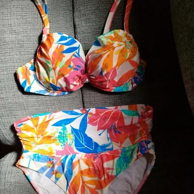 Maillot de bain 2 pièces bikini femme taille 40. Maison Lejaby 